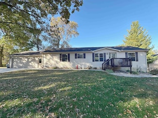 2626 167th Ave, Decorah, IA 52101
