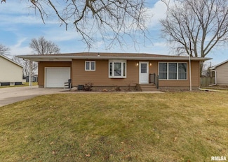 2678 170th Ave, Sherrard, IL 61281