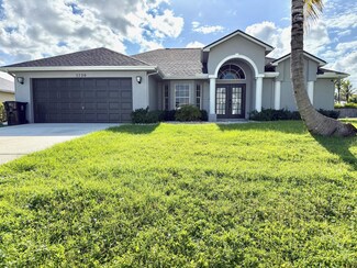 3750 SW Manak St, Port Saint Lucie, FL 34953