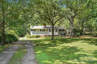 4825 Edgeland Rd, Edgemoor, SC 29712