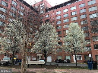 1111 Arlington Blvd Unit 706, Arlington, VA 22209