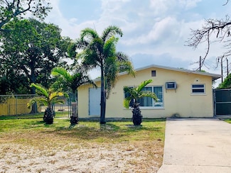 417 NE 2nd St, Boynton Beach, FL 33435