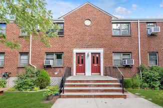 160-51 17th Ave Unit Lower, Whitestone, NY 11357