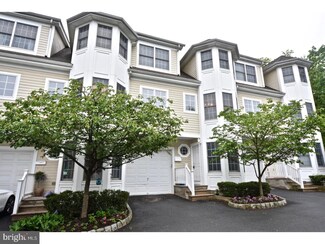 4 Torrey Ln, Princeton, NJ 08542