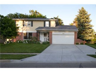5032 New Haven Dr, Columbus, OH 43220