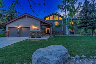 514 Horse Thief Ln, Durango, CO 81301