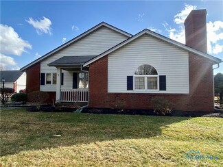 4224 Townhouse Dr Unit A, Oregon, OH 43616