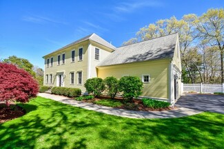 7 Stockwell Ln, Southborough, MA 01772