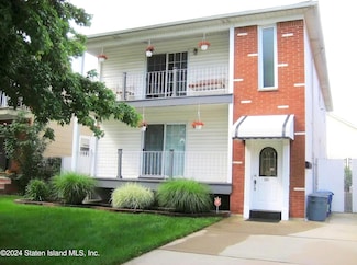 301 Caswell Ave, Staten Island, NY 10314