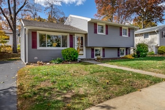 180 Oakwood Dr, Fairfield, CT 06824