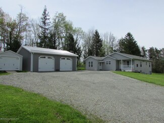 655 Main St, Moosic, PA 18507