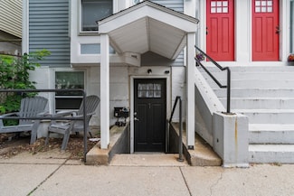 314 W 4th St Unit 1, Boston, MA 02127