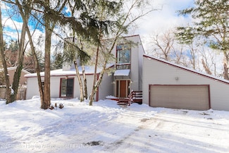 1441 Greenview Ave, East Lansing, MI 48823