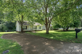 1013 Ashwood Place, Salisbury, NC 28146