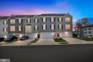 4527 Dale Creek Way, Dale City, VA 22193