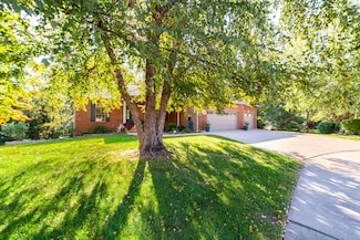 4800 Center Brook Ct, Columbia, MO 65203