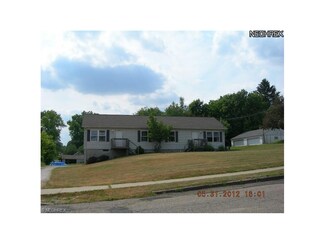 221 Basin St NW, Navarre, OH 44662