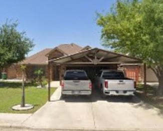 704 S 17th St, Hidalgo, TX 78557
