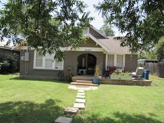 1605 6th St, Brownwood, TX 76801