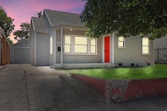 2566 Evergreen St, Sacramento, CA 95815