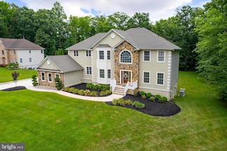 301 Fox Run Ct, Mullica Hill, NJ 08062