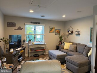 963 APT C Biglerville Rd, Gettysburg, PA 17325