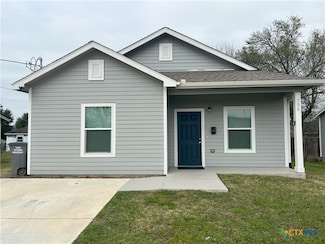 708 Buena Vista Ave, Victoria, TX 77901