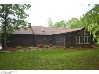 3707 Brandon Dr, High Point, NC 27265