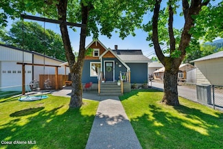 115 N 5th St, Osburn, ID 83849