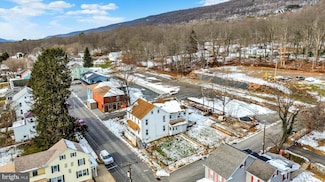 101 E Colliery Ave, Tower City, PA 17980