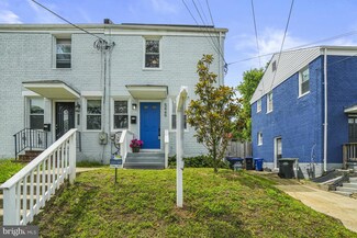5449 B St SE, Washington, DC 20019