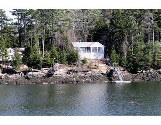 12 New Meadows Dr, Phippsburg, ME 04562