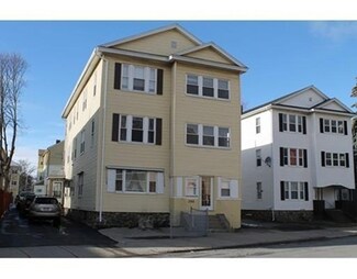 398 Grafton St, Worcester, MA 01604