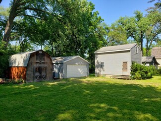 26690 W Pine St, Antioch, IL 60002