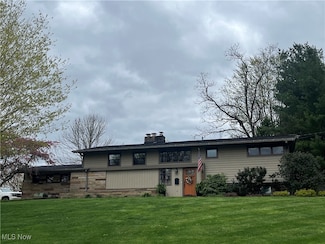 101 Coventry Rd, Marietta, OH 45750