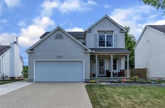 982 Chadwick Ln, Medina, OH 44256