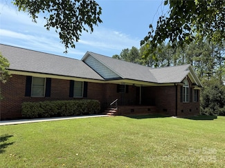 956 Mariposa Rd, Stanley, NC 28164