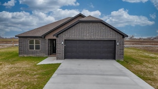 165 Nelson Cir, Trumann, AR 72472