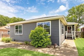 607 Clayton St, Tomball, TX 77375