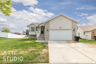 2089 Craig Ln, Syracuse, UT 84075