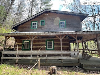134 River Bend Rd, Sugar Grove, NC 28679