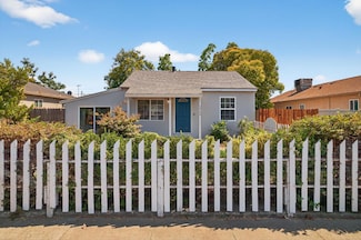 3960 17th Ave, Sacramento, CA 95820