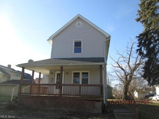 325 N 17th St, Sebring, OH 44672