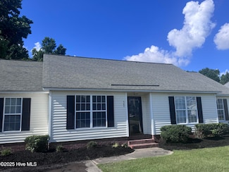 367 Branchwood Dr, Winterville, NC 28590