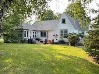 3505 N Hastings Way, Eau Claire, WI 54703
