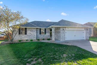 414 W Chestnut Rd, Nixa, MO 65714