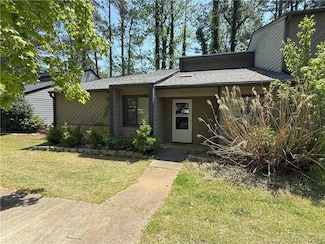 282 Heathersett Dr SW, Marietta, GA 30064
