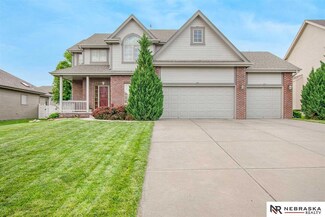 10148 Olive St, La Vista, NE 68128