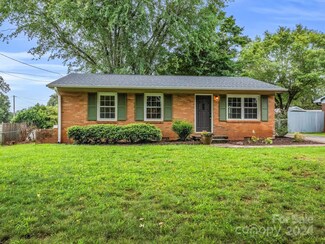 127 Northview Dorsey St, Rutherfordton, NC 28139