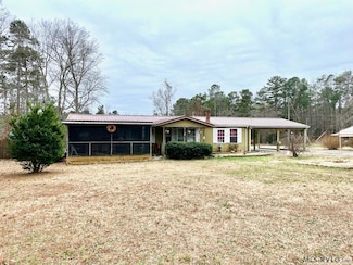 2207 Brodnax Rd, Brodnax, VA 23920